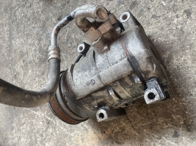 Компрессор кондиционера 4472606111 HYUNDAI