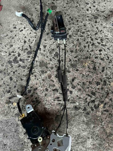 Наружная ручка правой двери 61051SA021ML SUBARU