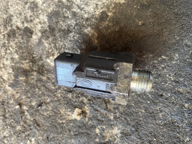 Датчик детонации 7700866055 RENAULT