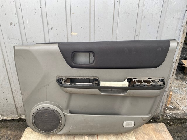 Обивка передней двери 80900EQ300 NISSAN