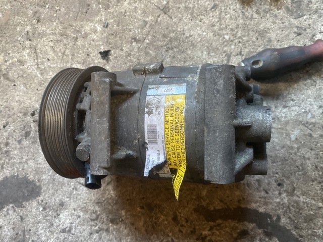 Насос кондиционера 8200053264 RENAULT