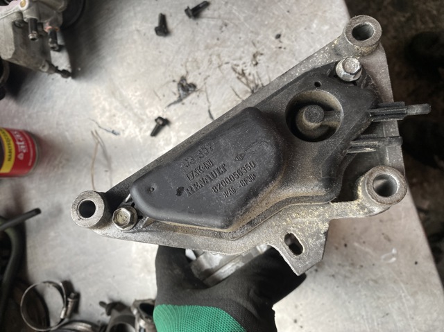 Байпасный клапан EGR, рециркуляции газов 8200056350 RENAULT