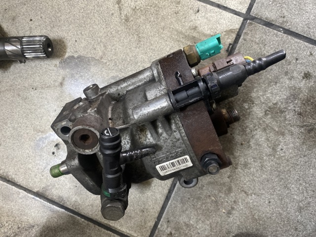 Насос топливный высокого давления 8200057346C RENAULT