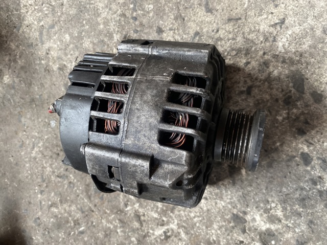Генератор автомобильный 8200162474 RENAULT