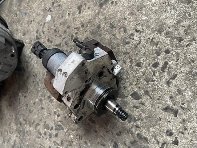 Насос топливный высокого давления 8200170377 BOSCH