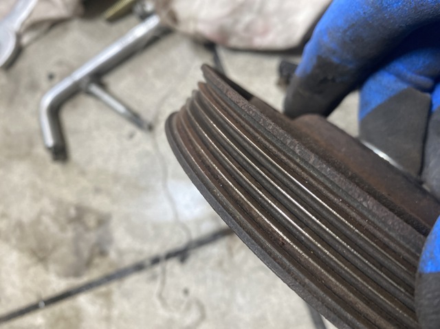 8200392697 Шкив коленвала купить Черновцы