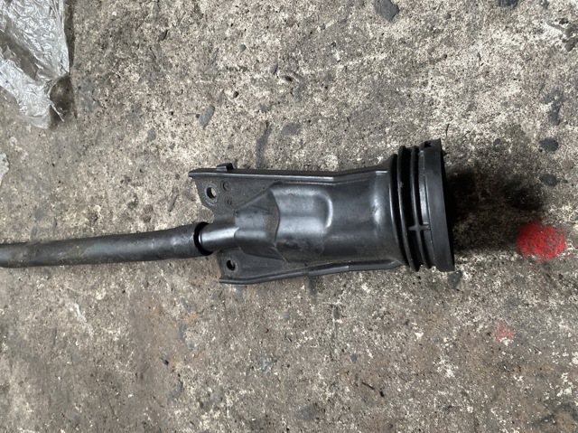 Горловина маслозаливная 8200722806 RENAULT