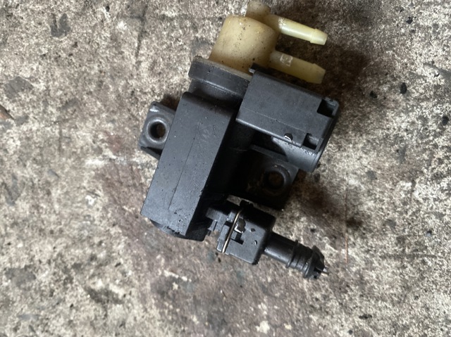 Клапан преобразователь давления наддува (соленоид)  8200790180 RENAULT