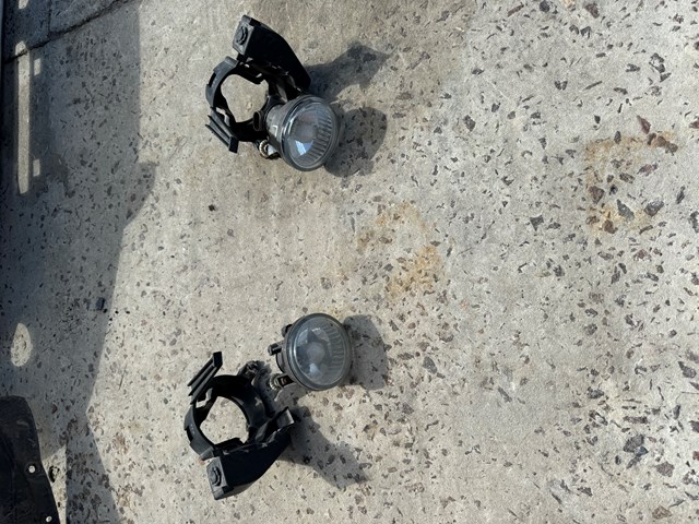 Правая противотуманная фара 84913FE260 SUBARU