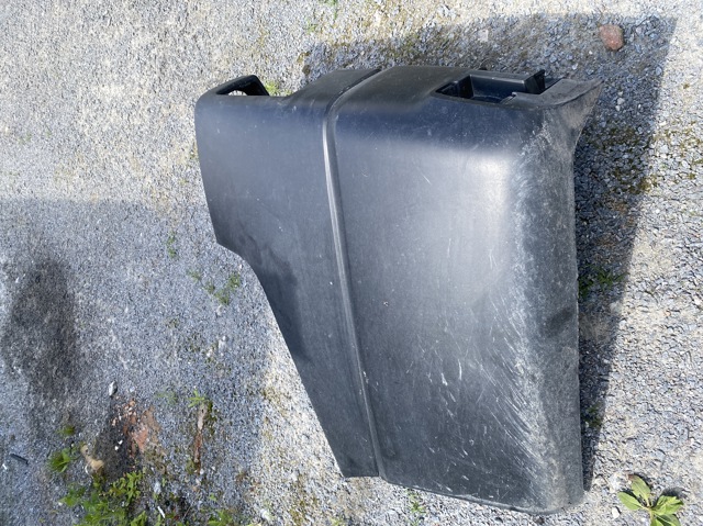Бампер задний, левая часть 850170388R RENAULT