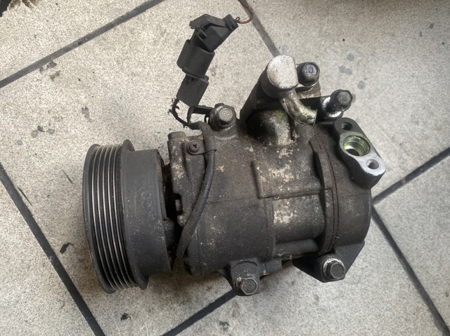 Компрессор климатической установки 977011D400 HYUNDAI