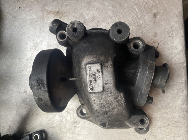 Клапан EGR системы рециркуляции отработавших газов A6110900954 MERCEDES