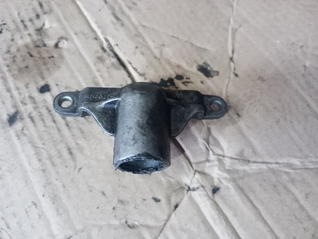 Фланец маслоотделителя системы вентиляции картера A6420100131 MERCEDES