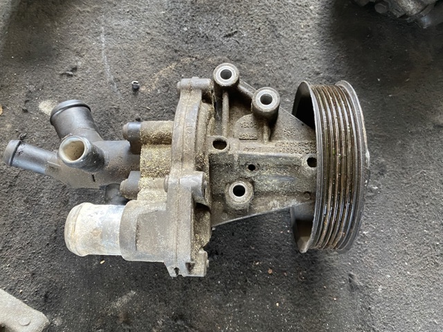 Насос системы охлаждения Ford Transit VI