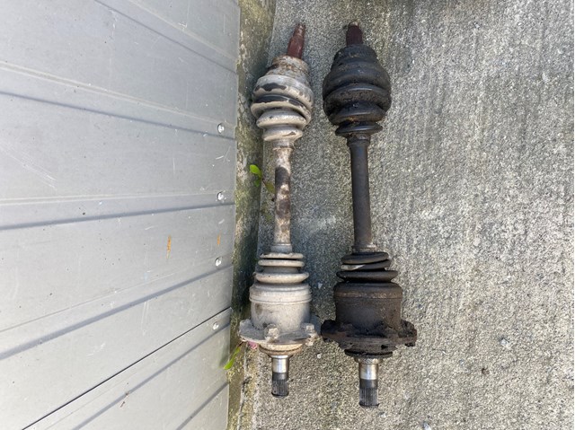 Приводы задних колес MR528647 MITSUBISHI