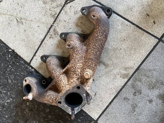 Система выпуска газов двигателя MR571363 MITSUBISHI