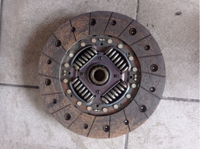 Диск сцепления ведомый S411004B077 HYUNDAI