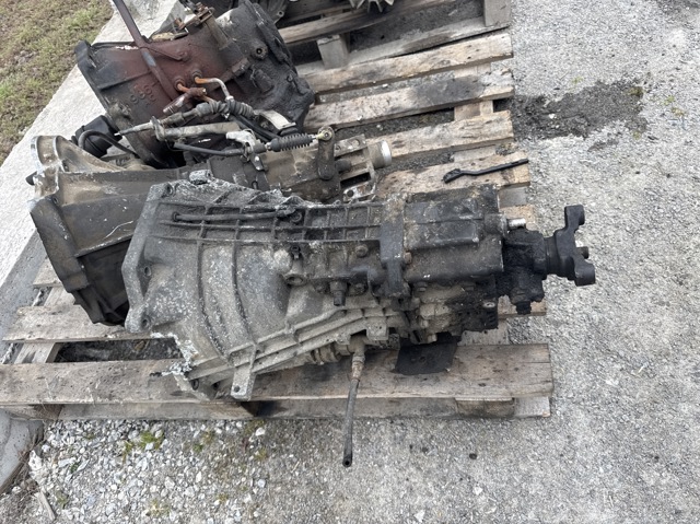Механическая коробка передач YC1R7003HE FORD