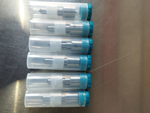 Распылитель дизельной форсунки DLLA145P748 DENSO