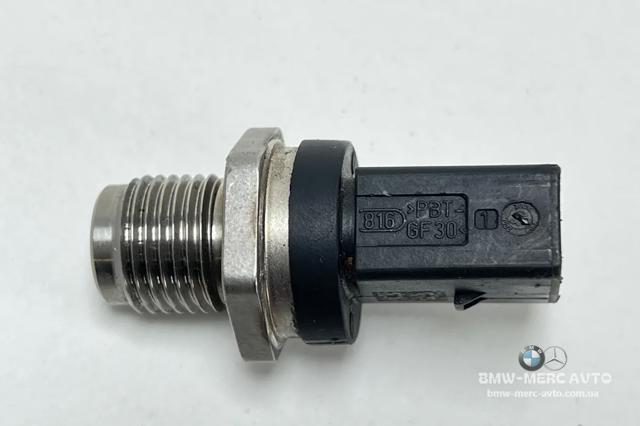 Датчик давления топлива 13537800602 BMW