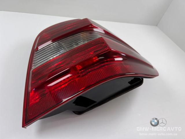 Фонарь задний правый 1648202264 MERCEDES