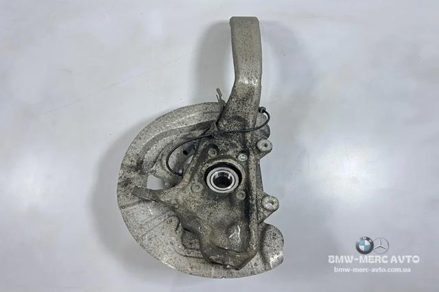 Цапфа передняя правая 31216773784 BMW