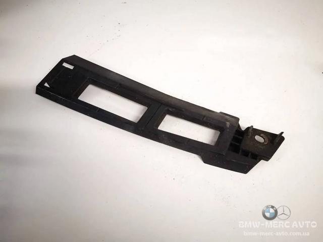 Правое крепление переднего бампера 51127226938 BMW