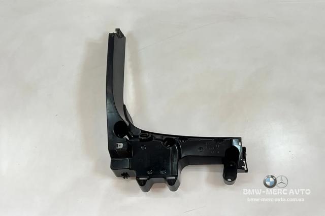 Правое крепление заднего бампера 51128054020 BMW