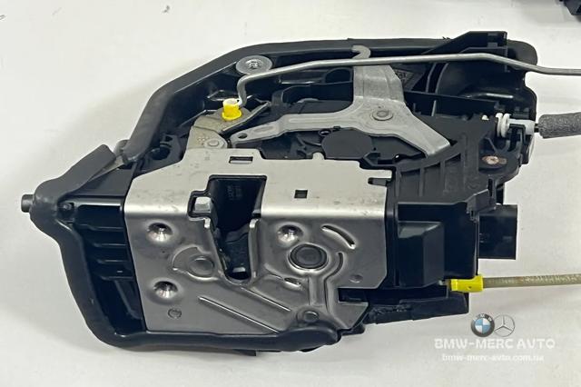 Замок передней левой двери 51217281945 BMW
