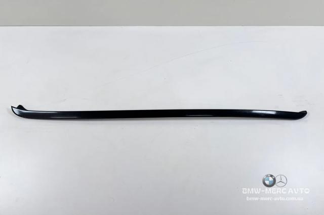Молдинг лобового стекла, правый 51317250404 BMW