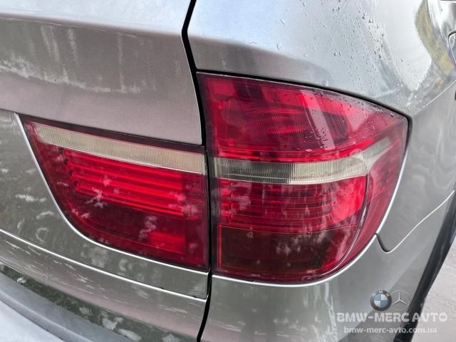 Задний правый внешний фонарь 7200818 BMW