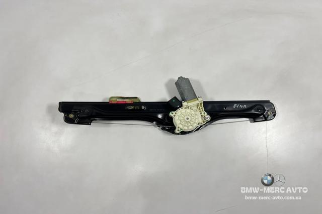 Мотор стеклоподъемника двери передней, правой 7322748 BMW