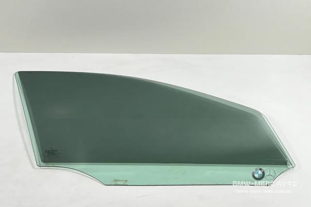 Стекло двери передней правой A1647251010 MERCEDES