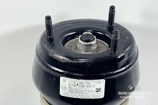 Стойка передняя левая A1663207113 MERCEDES