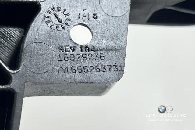Кронштейн крепления бампера переднего правый A1666263731 MERCEDES