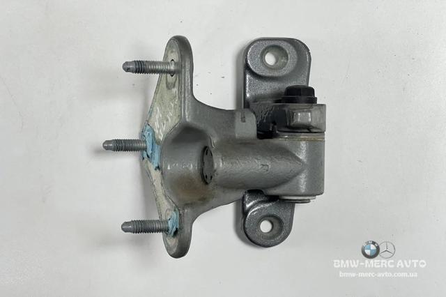 A1667200337 Петля двери передней левой купить Чернигов
