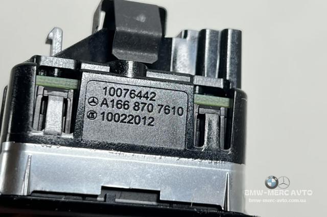 MERCEDES A1668707610 Кнопка салона привода крышки багажника (двери 3/5-й (ляды) в наличии Чернигов
