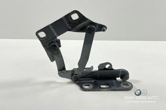 Петля капота, правая A1668800028 MERCEDES
