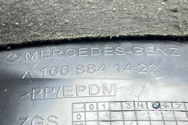 Подкрылок крыла заднего правый A1668841422 MERCEDES