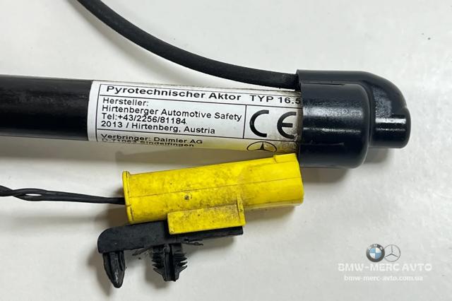 Пиропатрон петли капота A1669060002 MERCEDES