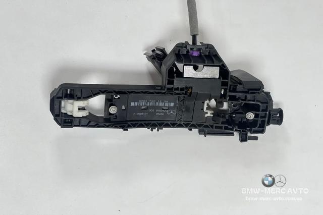 A2047601634 MERCEDES Держатель наружной ручки двери правых дверей купить в Украина