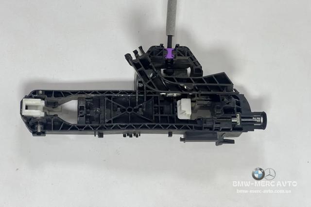 Держатель наружной ручки двери, задней левой A2047602134 MERCEDES