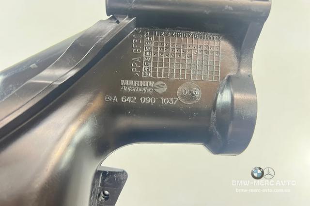 Патрубок воздушный, дроссельной заслонки A6420901037 MERCEDES