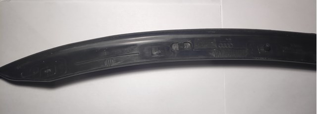 80A823125 VAG Уплотнитель капота купить в Ровно