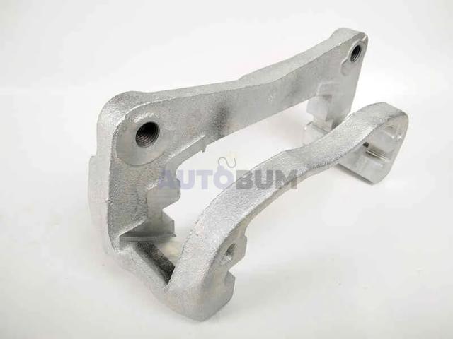 Скоба переднего суппорта 26225AG100 SUBARU