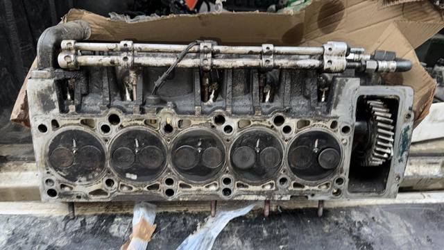 VAG 070103267AX Головка блока цилиндров (ГБЦ) в наличии Житомир
