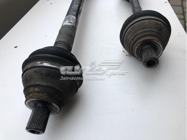 VAG 2K0407272E Полуось (привод) передняя правая в наличии Чернигов
