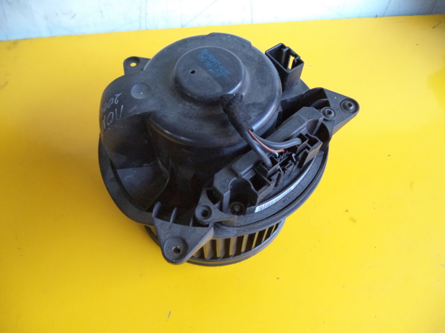 Электромотор печки 1327522 FORD