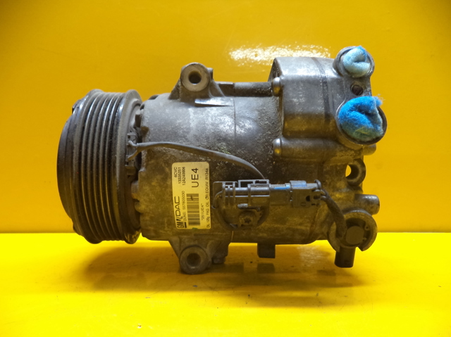 OPEL 13335251 Компрессор кондиционера в наличии Днепр