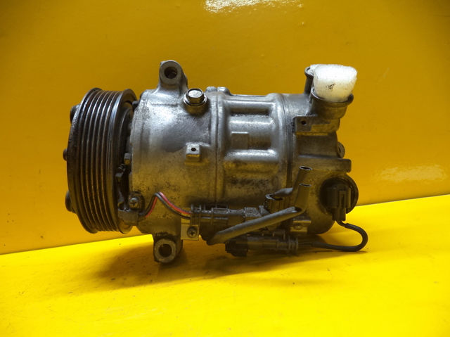 Компрессор климатической установки 1618466 OPEL